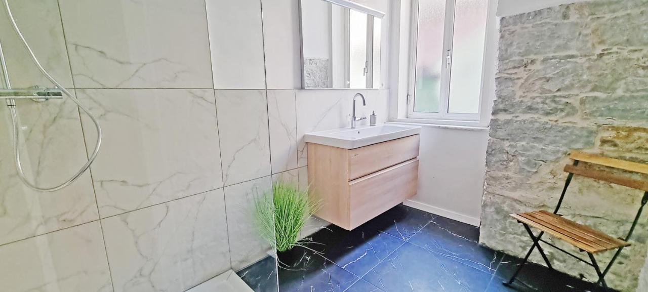 Casa Bianca - 2 Bedroom Design Apartment トリエステ エクステリア 写真